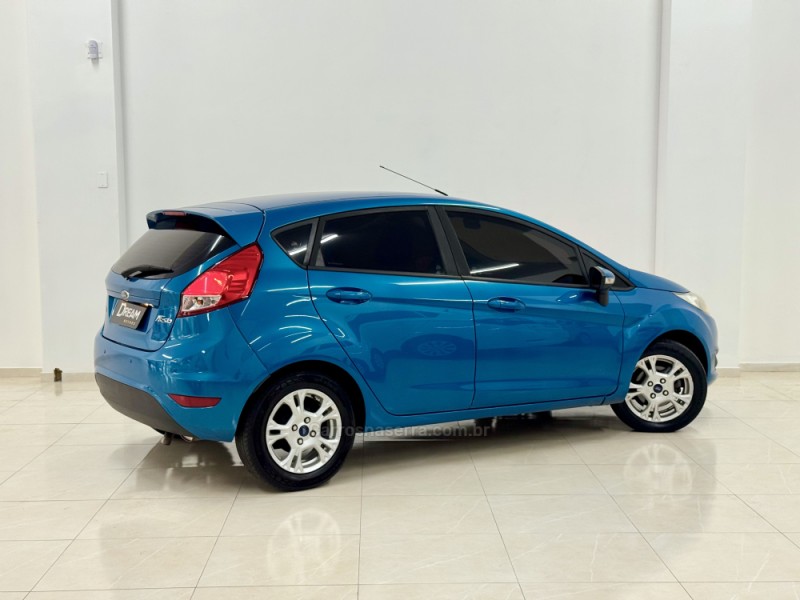 FIESTA 1.5 SE HATCH 16V FLEX 4P MANUAL - 2015 - NOVO HAMBURGO
