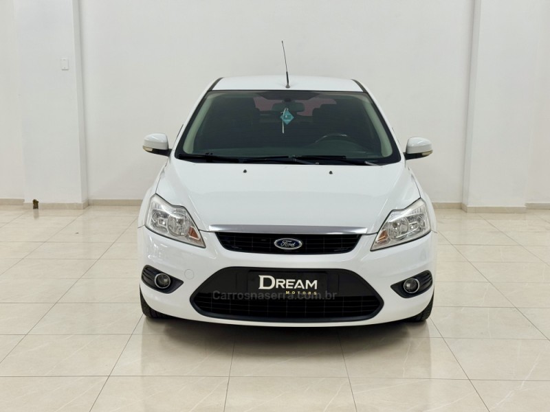 FOCUS 1.6 GLX 16V FLEX 4P MANUAL - 2013 - NOVO HAMBURGO