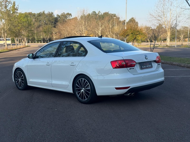 JETTA 2.0 TSI HIGHLINE 211CV GASOLINA 4P DSG - 2014 - BENTO GONçALVES
