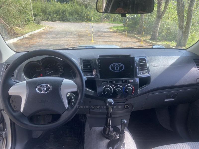 HILUX 3.0 SR 4X4 CD 16V TURBO INTERCOOLER DIESEL 4P MANUAL - 2013 - NOVA PRATA