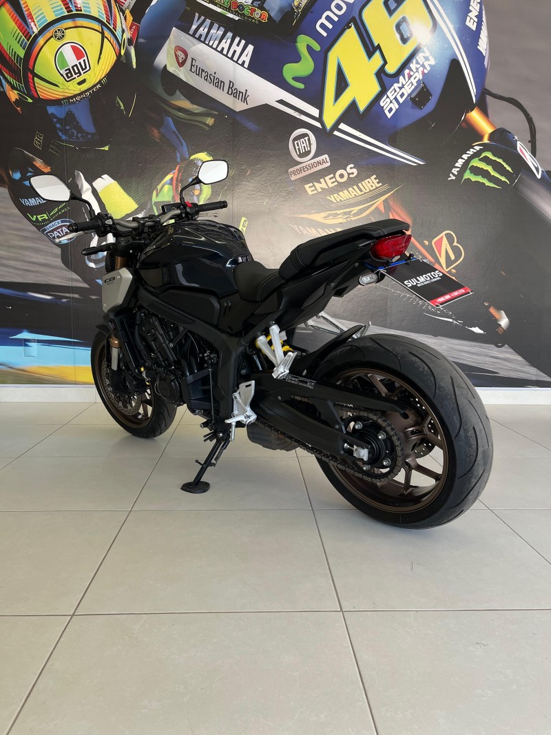 CB 650R  - 2021 - PASSO FUNDO