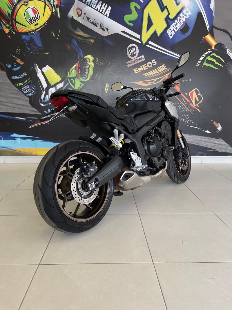 CB 650R  - 2021 - PASSO FUNDO