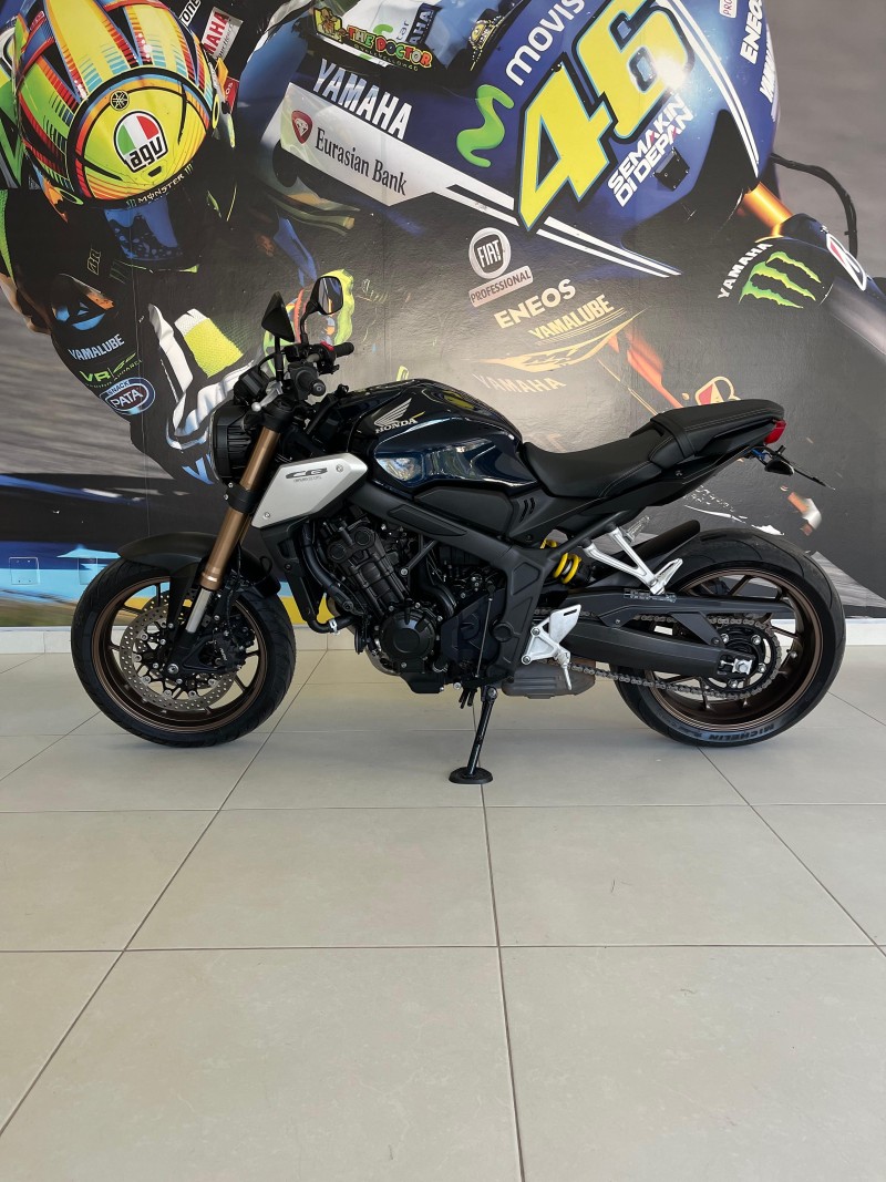 CB 650R  - 2021 - PASSO FUNDO