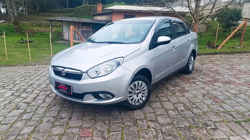 grand siena 1.4 mpi attractive 8v flex 4p manual 2013 caxias do sul