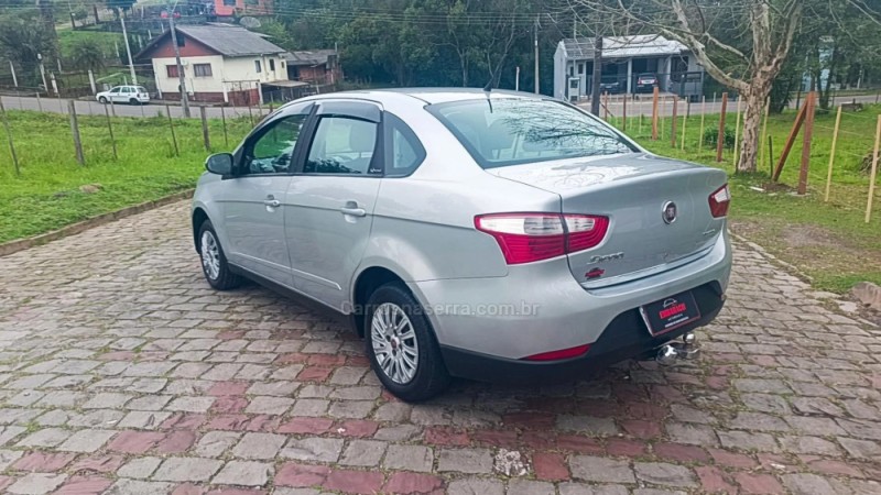 GRAND SIENA 1.4 MPI ATTRACTIVE 8V FLEX 4P MANUAL - 2013 - CAXIAS DO SUL