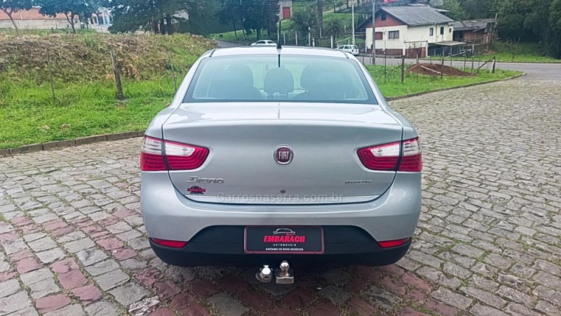 GRAND SIENA 1.4 MPI ATTRACTIVE 8V FLEX 4P MANUAL - 2013 - CAXIAS DO SUL