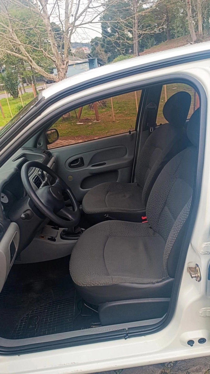 CLIO 1.0 AUTHENTIQUE 8V GASOLINA 4P MANUAL - 2007 - CAXIAS DO SUL