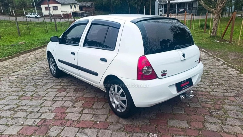 CLIO 1.0 AUTHENTIQUE 8V GASOLINA 4P MANUAL - 2007 - CAXIAS DO SUL