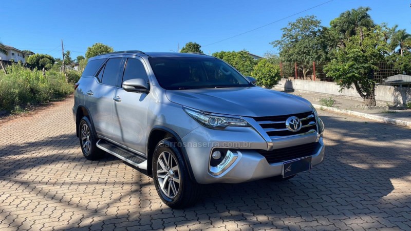HILUX SW4 3.0 SRV 4X4 16V TURBO INTERCOOLER DIESEL 4P AUTOMÁTICO - 2016 - CAXIAS DO SUL