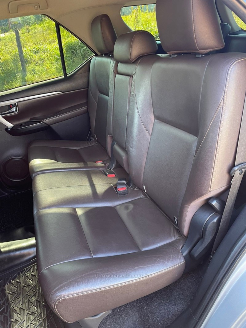 HILUX SW4 3.0 SRV 4X4 16V TURBO INTERCOOLER DIESEL 4P AUTOMÁTICO - 2016 - CAXIAS DO SUL