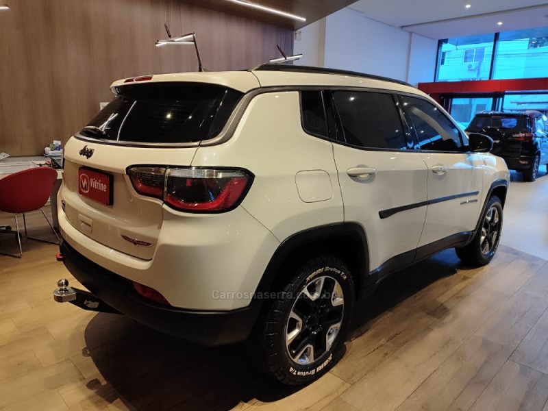 COMPASS 2.0 16V DIESEL TRAILHAWK 4X4 AUTOMÁTICO - 2017 - ERECHIM
