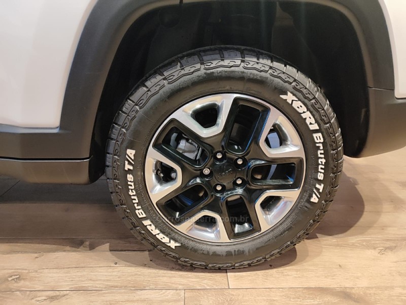 COMPASS 2.0 16V DIESEL TRAILHAWK 4X4 AUTOMÁTICO - 2017 - ERECHIM