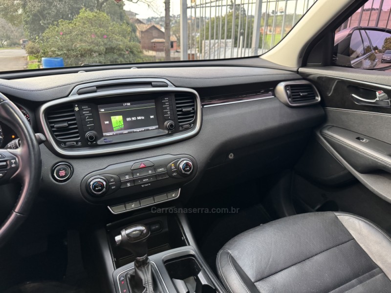 SORENTO 3.3 EX V6 24V GASOLINA 4P 7 LUGARES AUTOMATICO - 2016 - NOVA PRATA