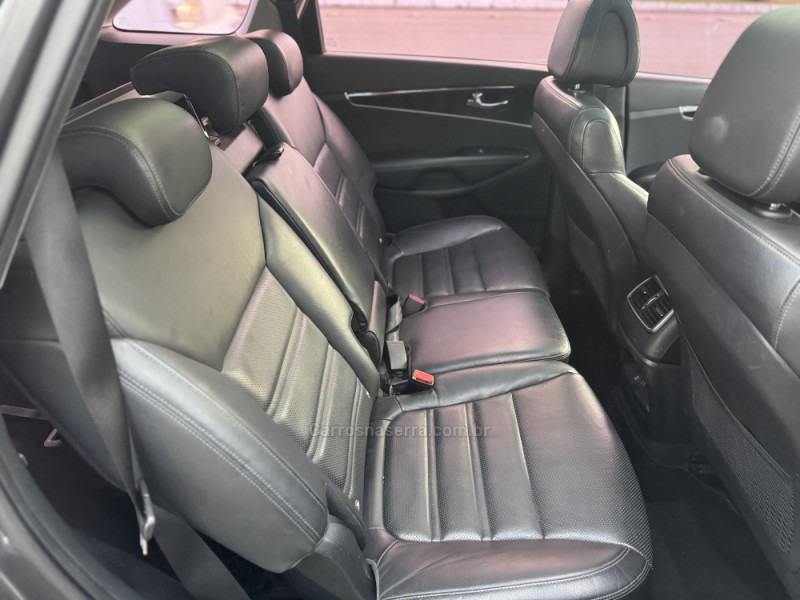 SORENTO 3.3 EX V6 24V GASOLINA 4P 7 LUGARES AUTOMATICO - 2016 - NOVA PRATA