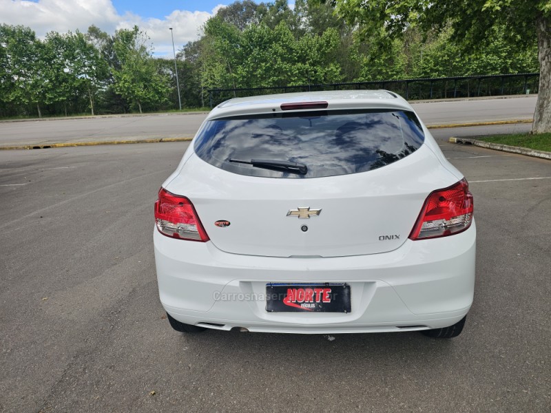 ONIX 1.0 MPFI LS 8V FLEX 4P MANUAL - 2015 - BENTO GONçALVES