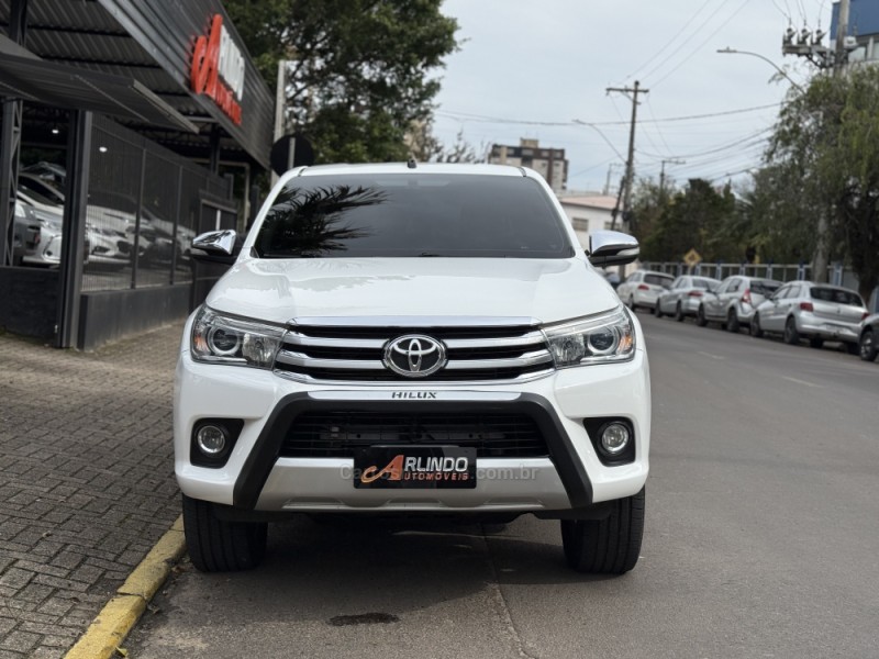 HILUX 2.8 SRX PLUS 4X4 CD TURBO DIESEL 4P AUTOMÁTICO - 2016 - PAROBé