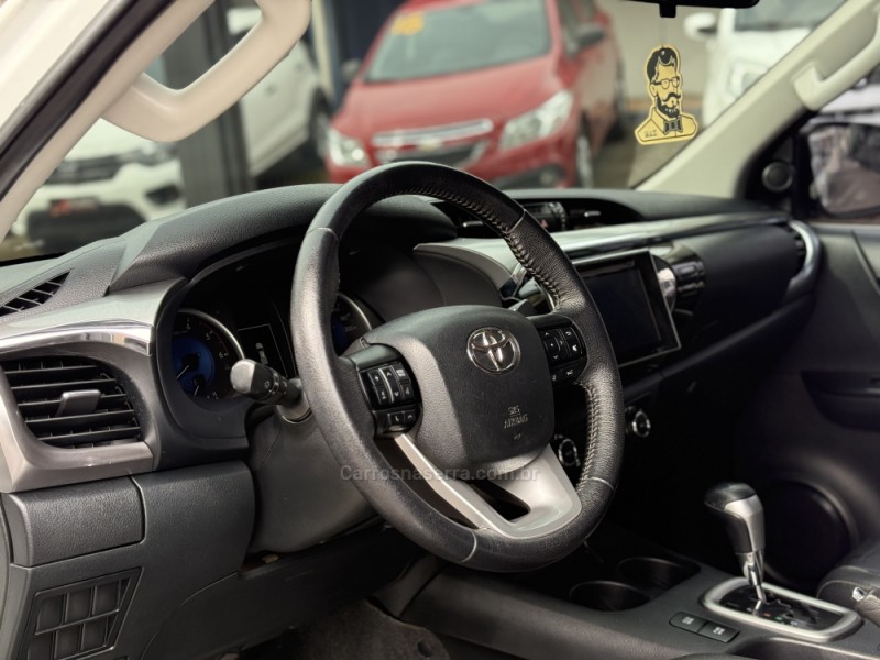 HILUX 2.8 SRX PLUS 4X4 CD TURBO DIESEL 4P AUTOMÁTICO - 2016 - PAROBé