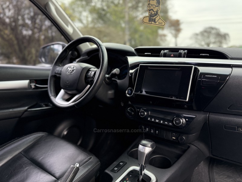 HILUX 2.8 SRX PLUS 4X4 CD TURBO DIESEL 4P AUTOMÁTICO - 2016 - PAROBé
