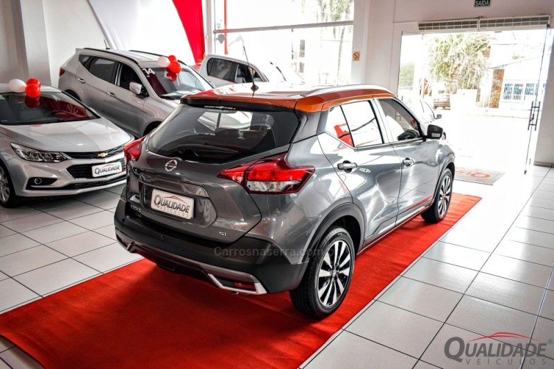 KICKS 1.6 16V FLEX SL 4P XTRONIC - 2017 - SANTA CRUZ DO SUL