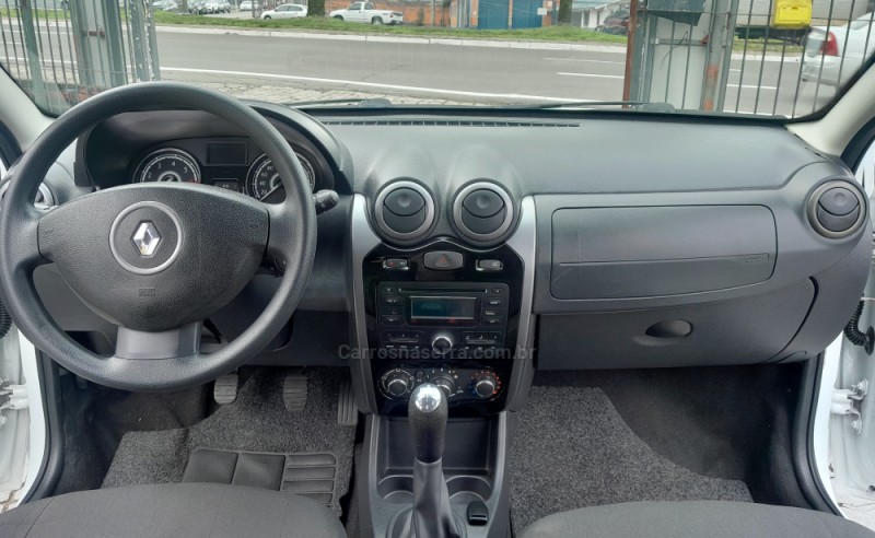 SANDERO 1.0 EXPRESSION 16V FLEX 4P MANUAL - 2014 - CAXIAS DO SUL