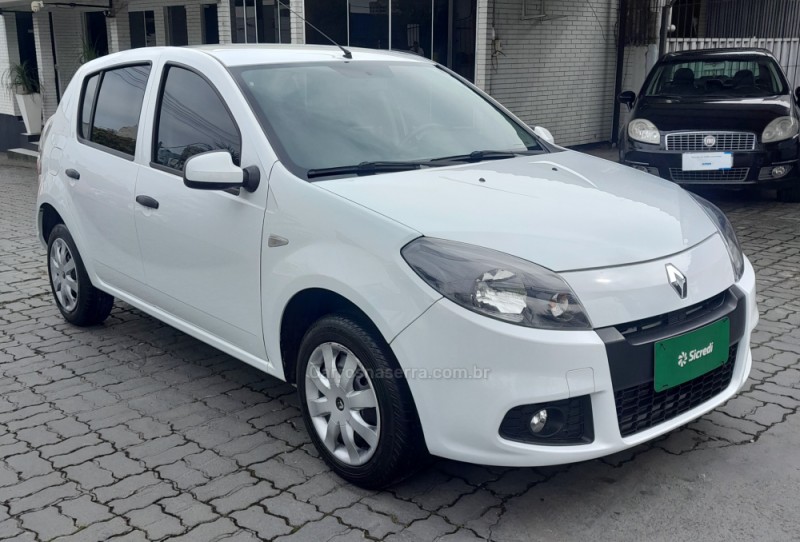 SANDERO 1.0 EXPRESSION 16V FLEX 4P MANUAL - 2014 - CAXIAS DO SUL