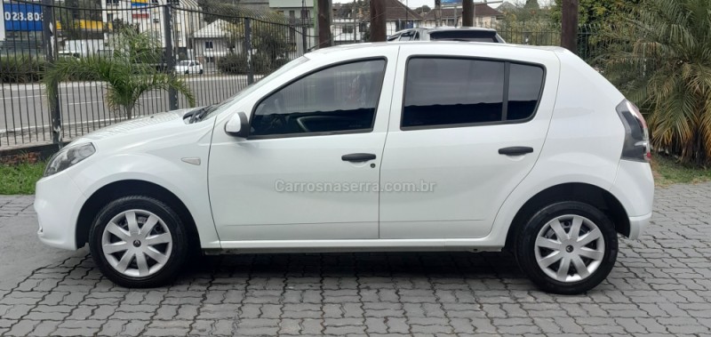 SANDERO 1.0 EXPRESSION 16V FLEX 4P MANUAL - 2014 - CAXIAS DO SUL