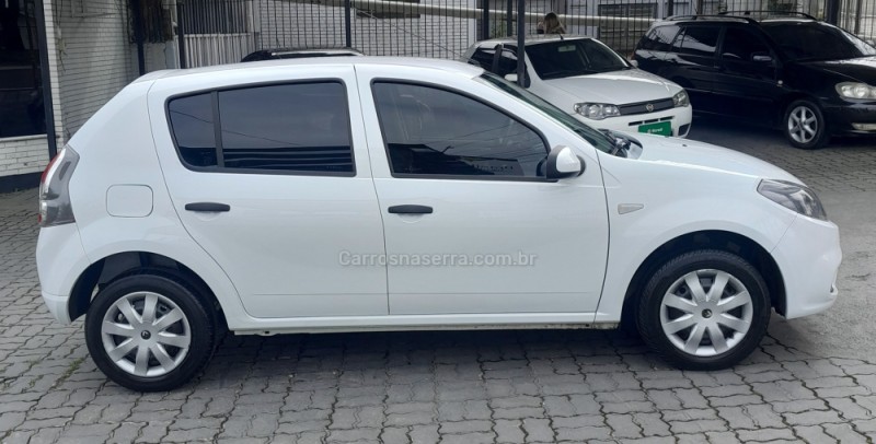 SANDERO 1.0 EXPRESSION 16V FLEX 4P MANUAL - 2014 - CAXIAS DO SUL