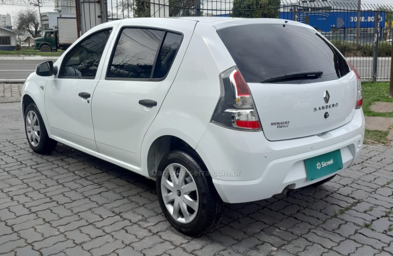 SANDERO 1.0 EXPRESSION 16V FLEX 4P MANUAL - 2014 - CAXIAS DO SUL