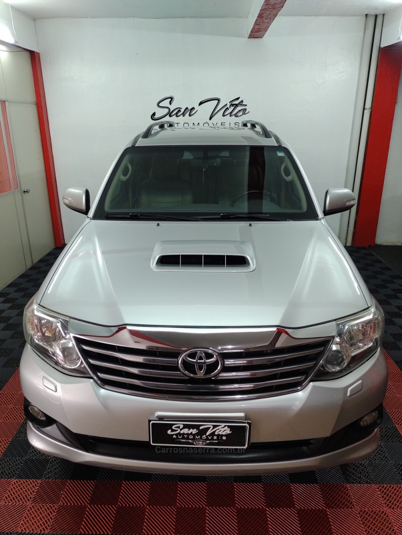 HILUX SW4 3.0 SRV 4X4 16V TURBO INTERCOOLER DIESEL 4P AUTOMÁTICO - 2013 - CAXIAS DO SUL