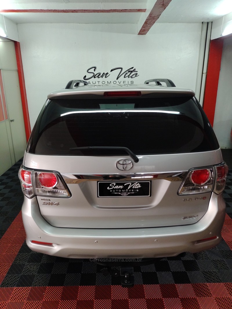 HILUX SW4 3.0 SRV 4X4 16V TURBO INTERCOOLER DIESEL 4P AUTOMÁTICO - 2013 - CAXIAS DO SUL