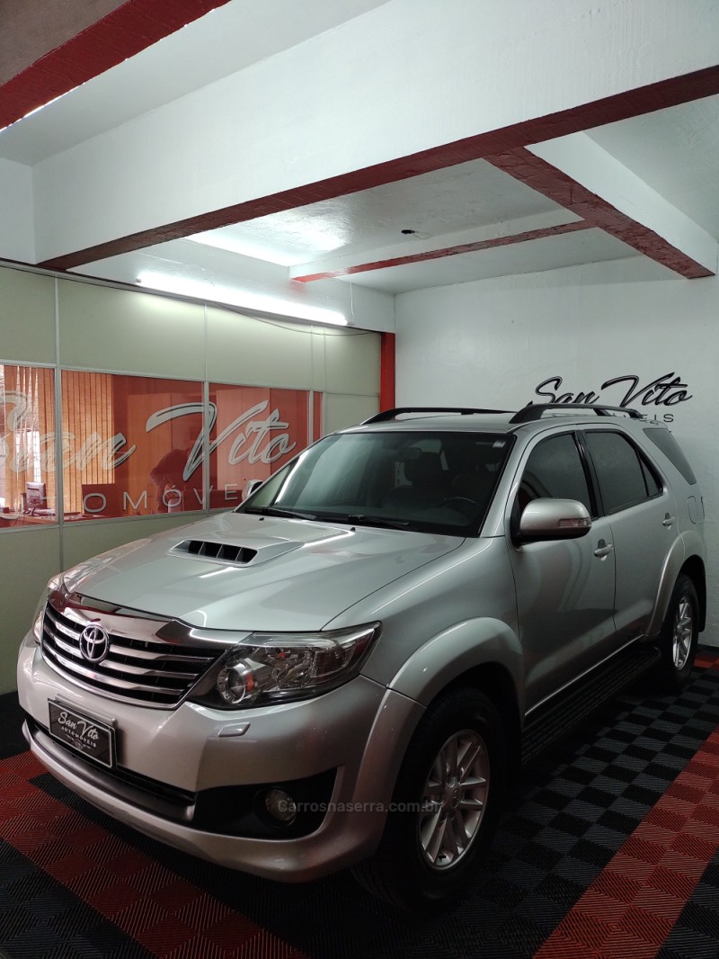 HILUX SW4 3.0 SRV 4X4 16V TURBO INTERCOOLER DIESEL 4P AUTOMÁTICO - 2013 - CAXIAS DO SUL