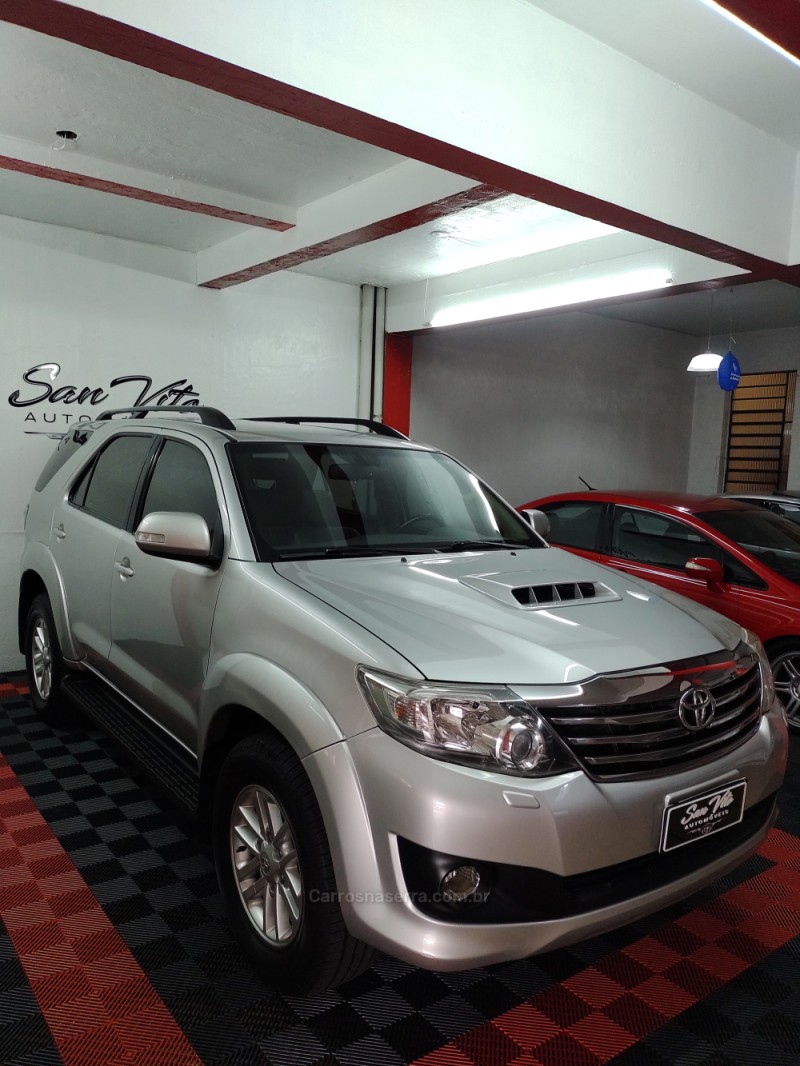 HILUX SW4 3.0 SRV 4X4 16V TURBO INTERCOOLER DIESEL 4P AUTOMÁTICO