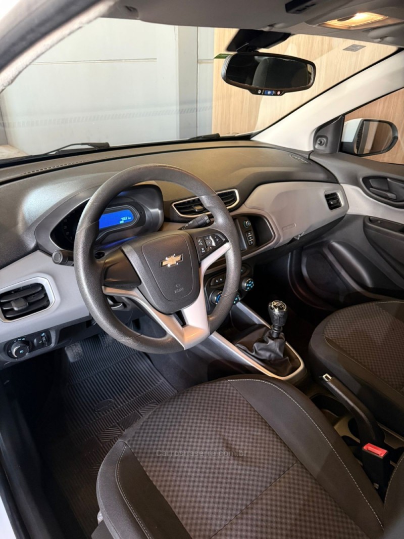 ONIX 1.0 LT 12V FLEX 4P MANUAL - 2017 - LAJEADO