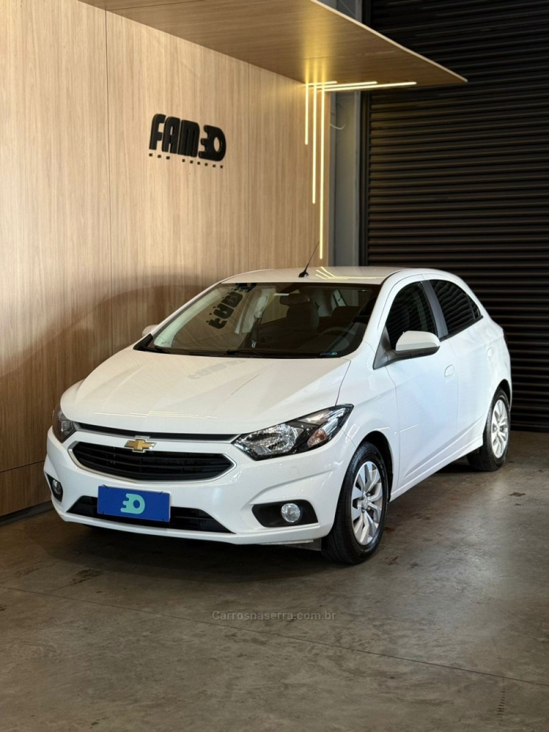 ONIX 1.0 LT 12V FLEX 4P MANUAL - 2017 - LAJEADO