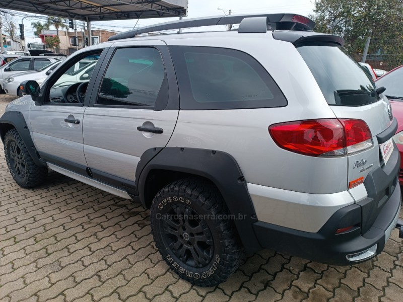 PALIO 1.8 MPI ADVENTURE LOCKER WEEKEND 8V FLEX 4P MANUAL - 2009 - CAXIAS DO SUL