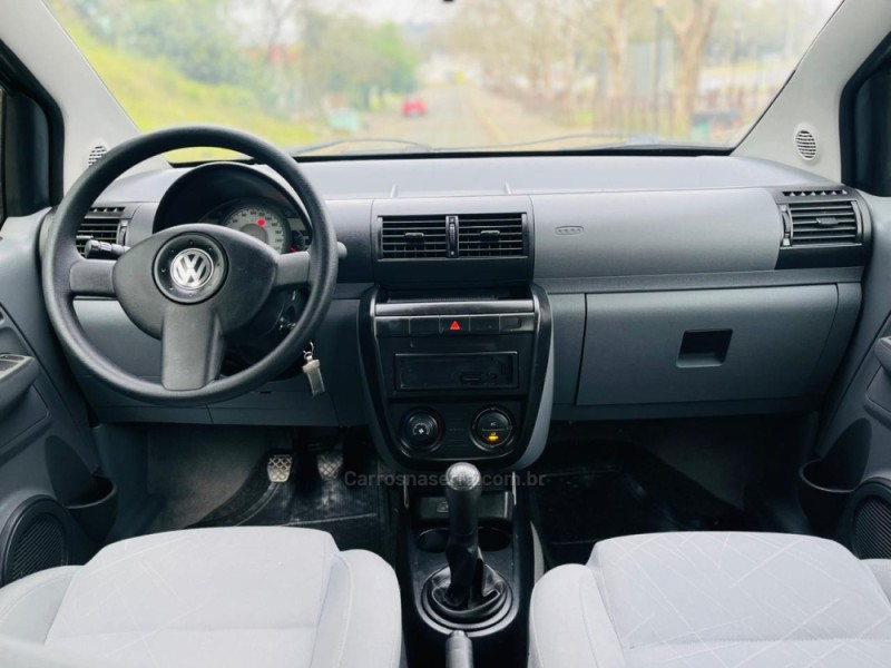 SPACEFOX 1.6 MI 8V FLEX 4P MANUAL - 2009 - NOVO HAMBURGO