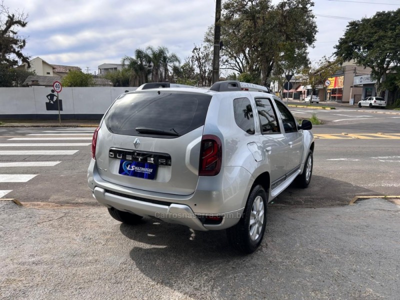 DUSTER 1.6 DYNAMIQUE 4X2 16V FLEX 4P MANUAL - 2017 - VENâNCIO AIRES