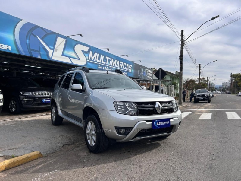 DUSTER 1.6 DYNAMIQUE 4X2 16V FLEX 4P MANUAL - 2017 - VENâNCIO AIRES
