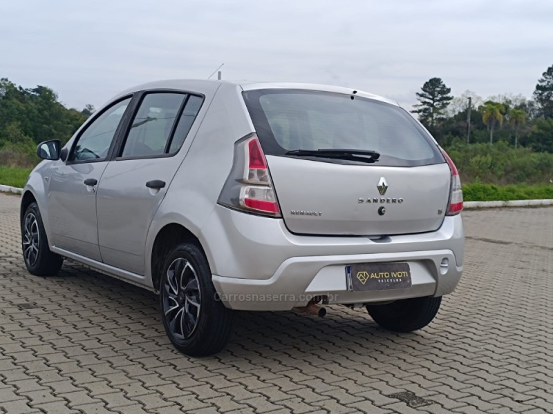 SANDERO 1.6 EXPRESSION 16V FLEX 4P MANUAL - 2014 - IVOTI