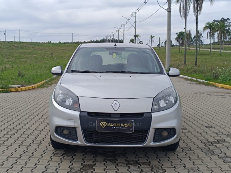 SANDERO 1.6 EXPRESSION 16V FLEX 4P MANUAL - 2014 - IVOTI