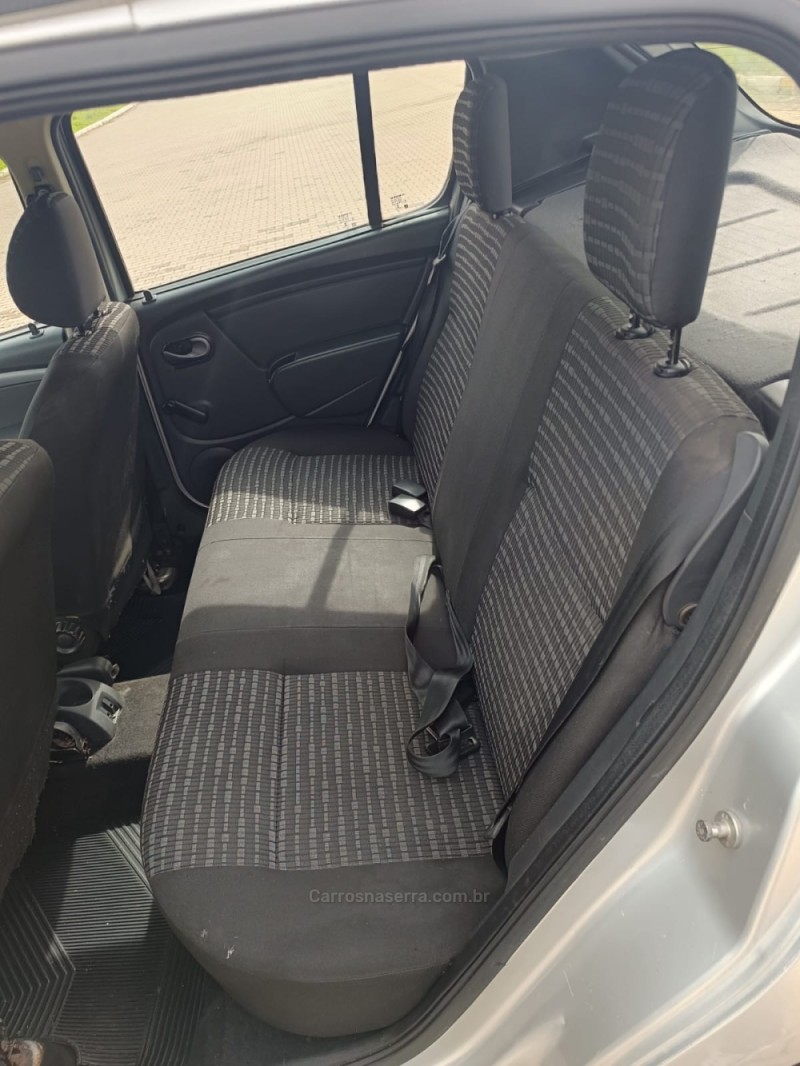 SANDERO 1.6 EXPRESSION 16V FLEX 4P MANUAL - 2014 - IVOTI