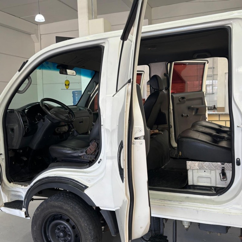 BONGO 2.7 K-2700 4X4 CD DIESEL 4P MANUAL - 2009 - CAXIAS DO SUL