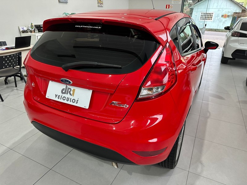 FIESTA 1.5 SE HATCH 16V FLEX 4P MANUAL - 2015 - CAXIAS DO SUL