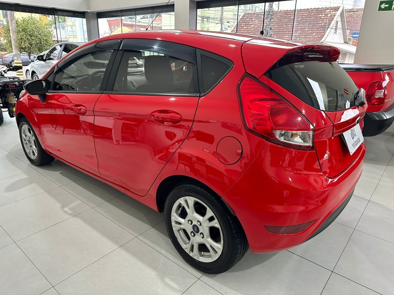 FIESTA 1.5 SE HATCH 16V FLEX 4P MANUAL - 2015 - CAXIAS DO SUL