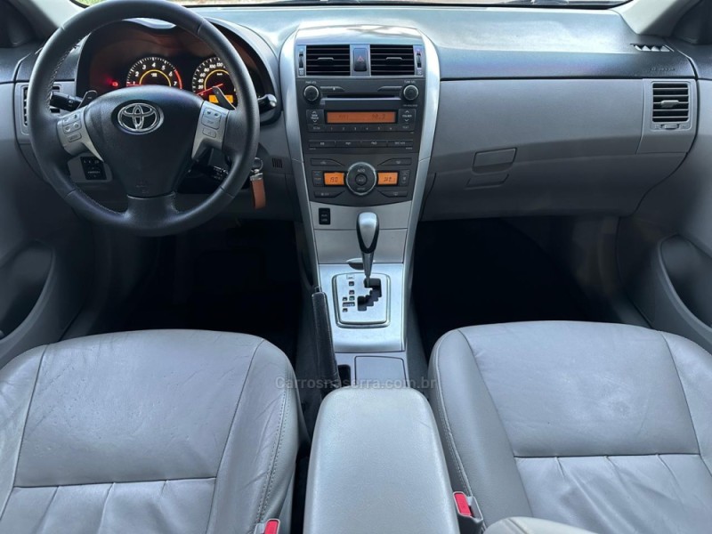 COROLLA 1.8 XEI 16V GASOLINA 4P AUTOMÁTICO - 2013 - CAMPO BOM