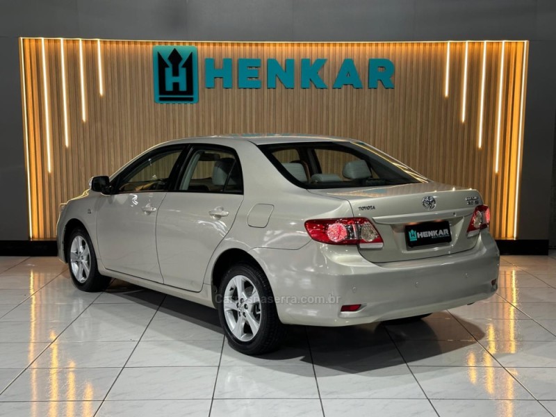 COROLLA 1.8 XEI 16V GASOLINA 4P AUTOMÁTICO - 2013 - CAMPO BOM