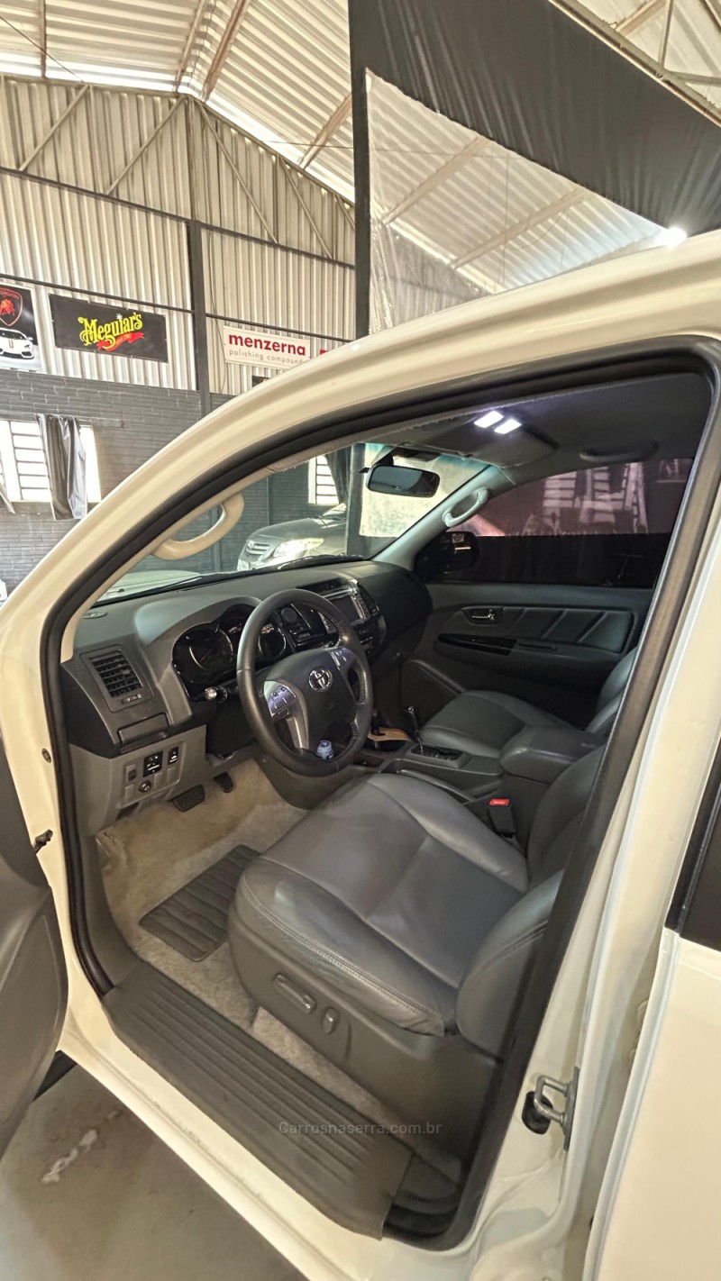 HILUX 3.0 SRV 4X4 CD 16V TURBO INTERCOOLER DIESEL 4P AUTOMÁTICO - 2014 - CAXIAS DO SUL