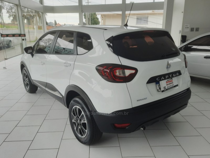 CAPTUR 1.6 LIFE 16V FLEX 4P AUTOMÁTICO - 2019 - GARIBALDI
