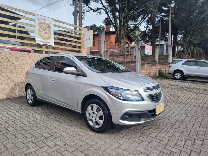 ONIX 1.4 MPFI LT 8V FLEX 4P MANUAL - 2013 - CANELA