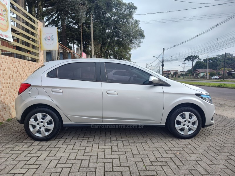 ONIX 1.4 MPFI LT 8V FLEX 4P MANUAL - 2013 - CANELA